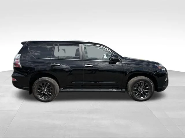Used 2023 Black Lexus 460 image 9
