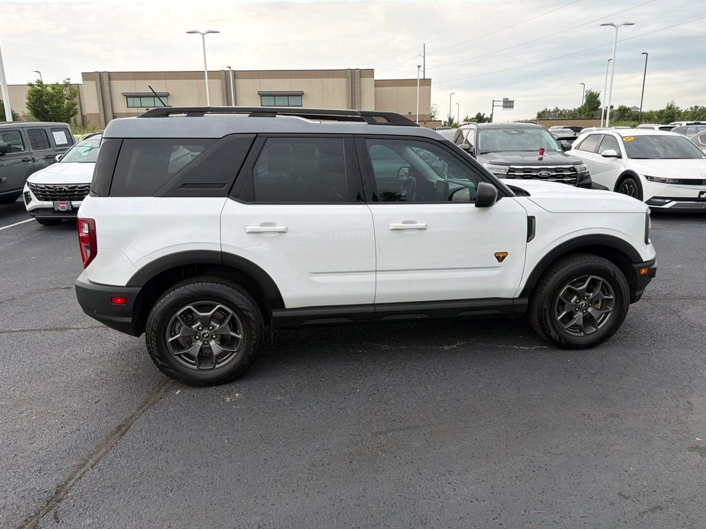 Used 2021 White Ford Badlands image 8
