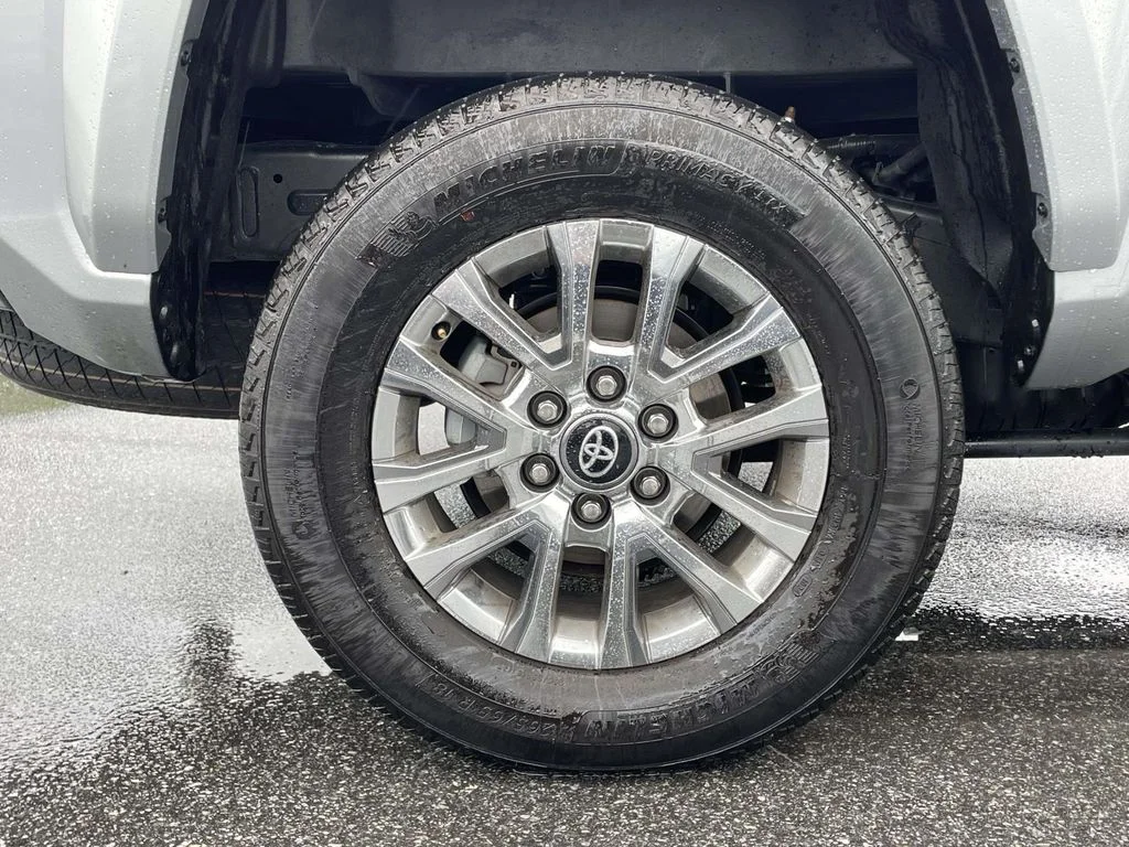 2024 Toyota Tacoma Limited - Photo 32