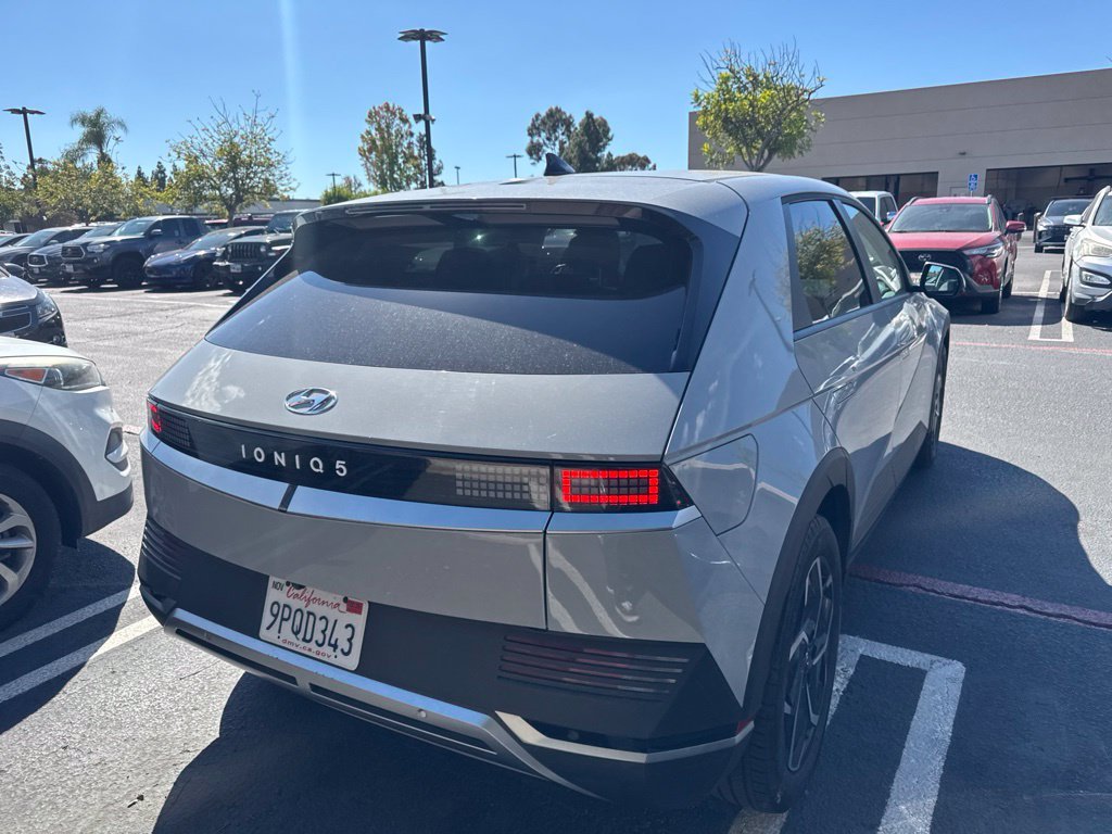 Certified Used 2024 Gray Hyundai SEL image 3