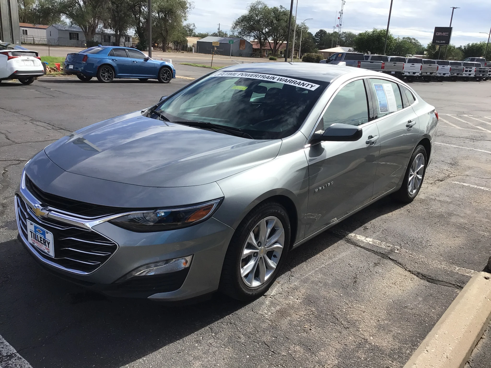 Used 2023 STERLING GRAY METALLIC Chevrolet LT image 3