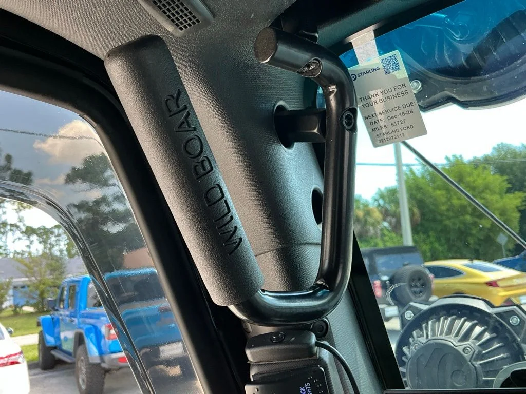 Used 2017 Black Jeep Sport image 41
