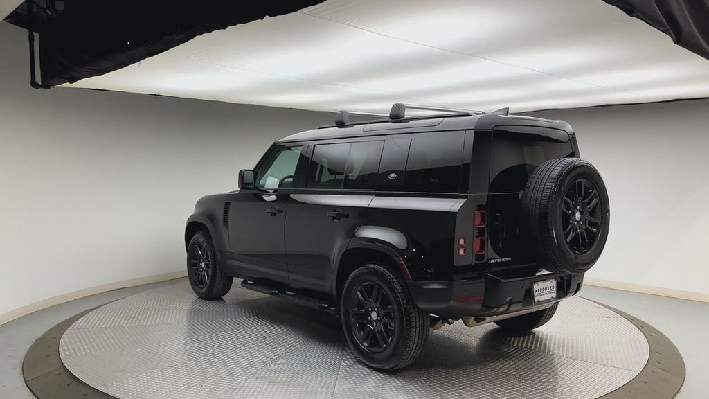 Certified Used 2024 Santorini Black Metallic Land Rover S image 4