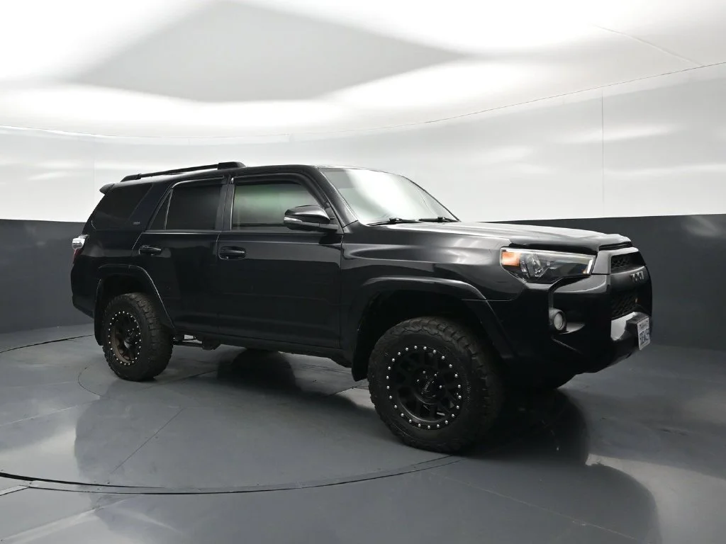 Used 2018 Black Toyota SR5 Premium image 24