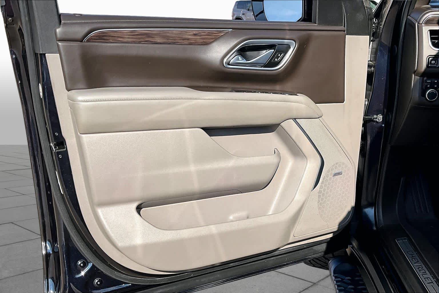 Used 2021 Midnight Blue Metallic Chevrolet Z71 image 39
