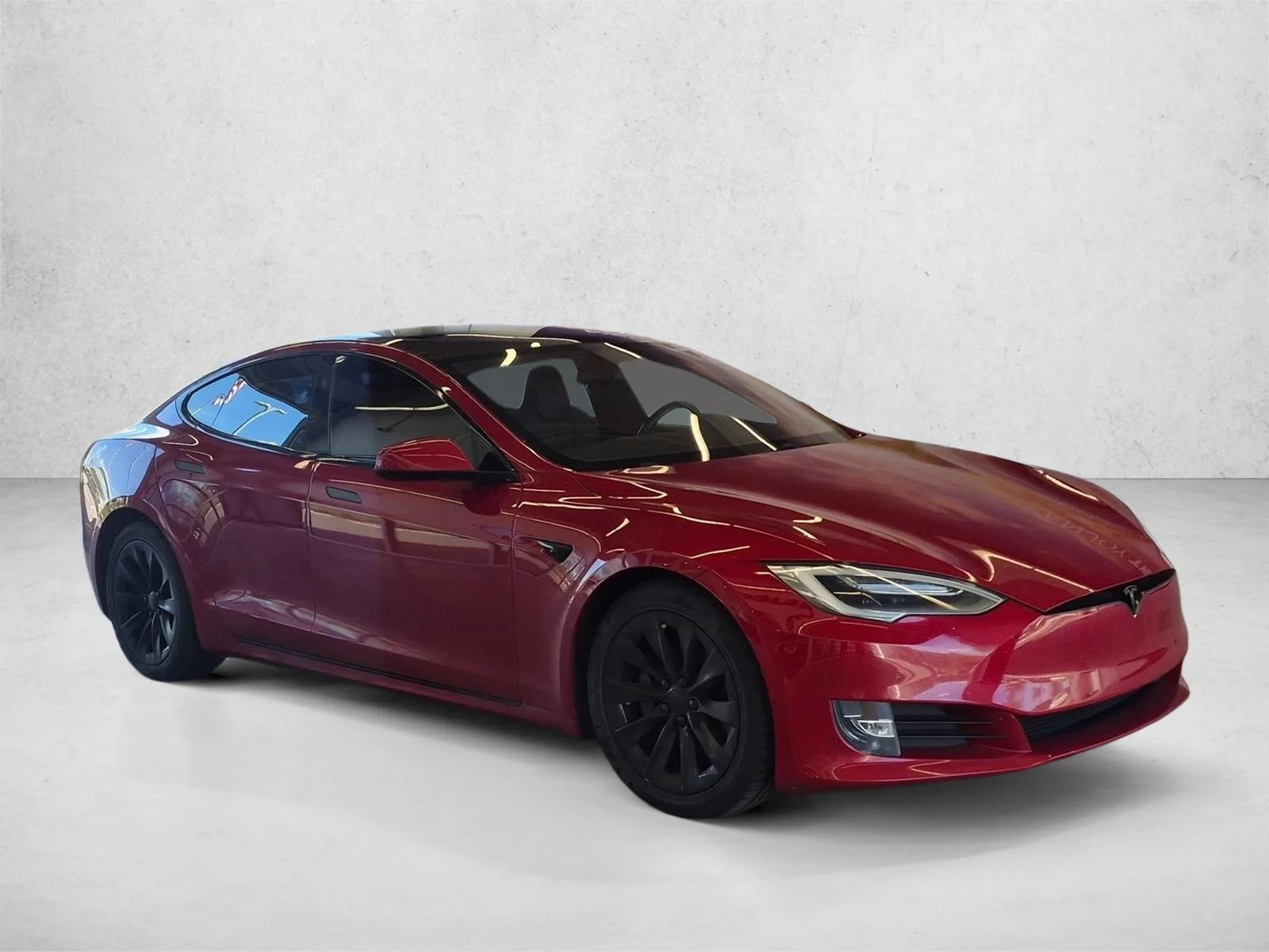 Used 2017 Red Tesla 75D image 3