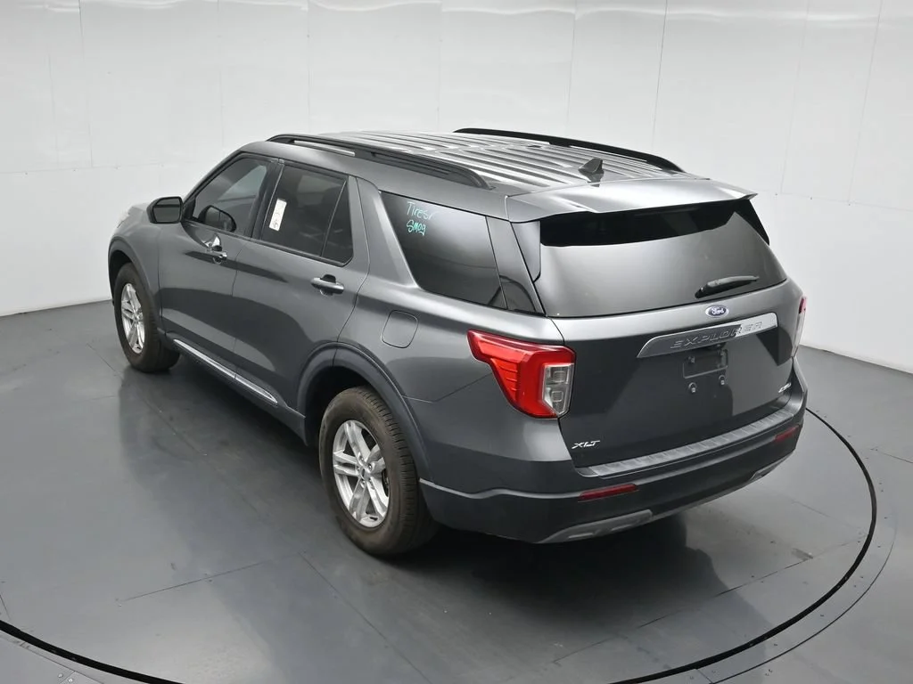 Certified Used 2023 Gray Ford XLT image 16