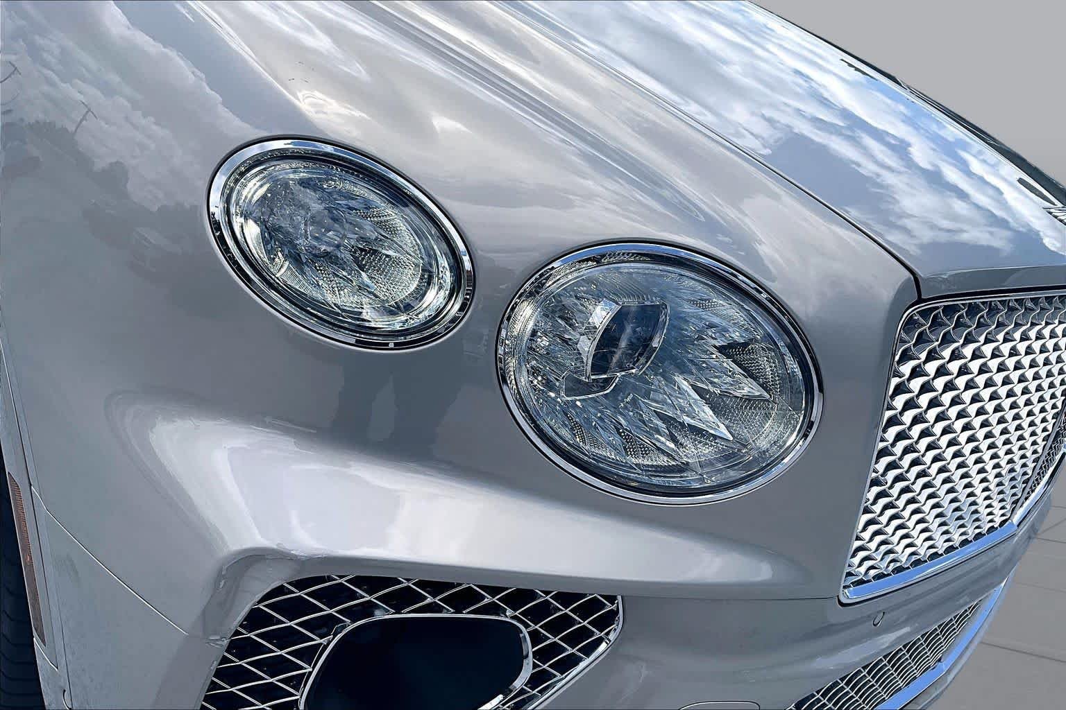 Used 2022 Breeze by Mulliner Bentley V8 image 27