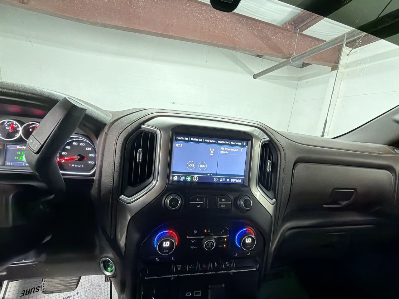 Used 2022 Summit White Chevrolet LT image 13