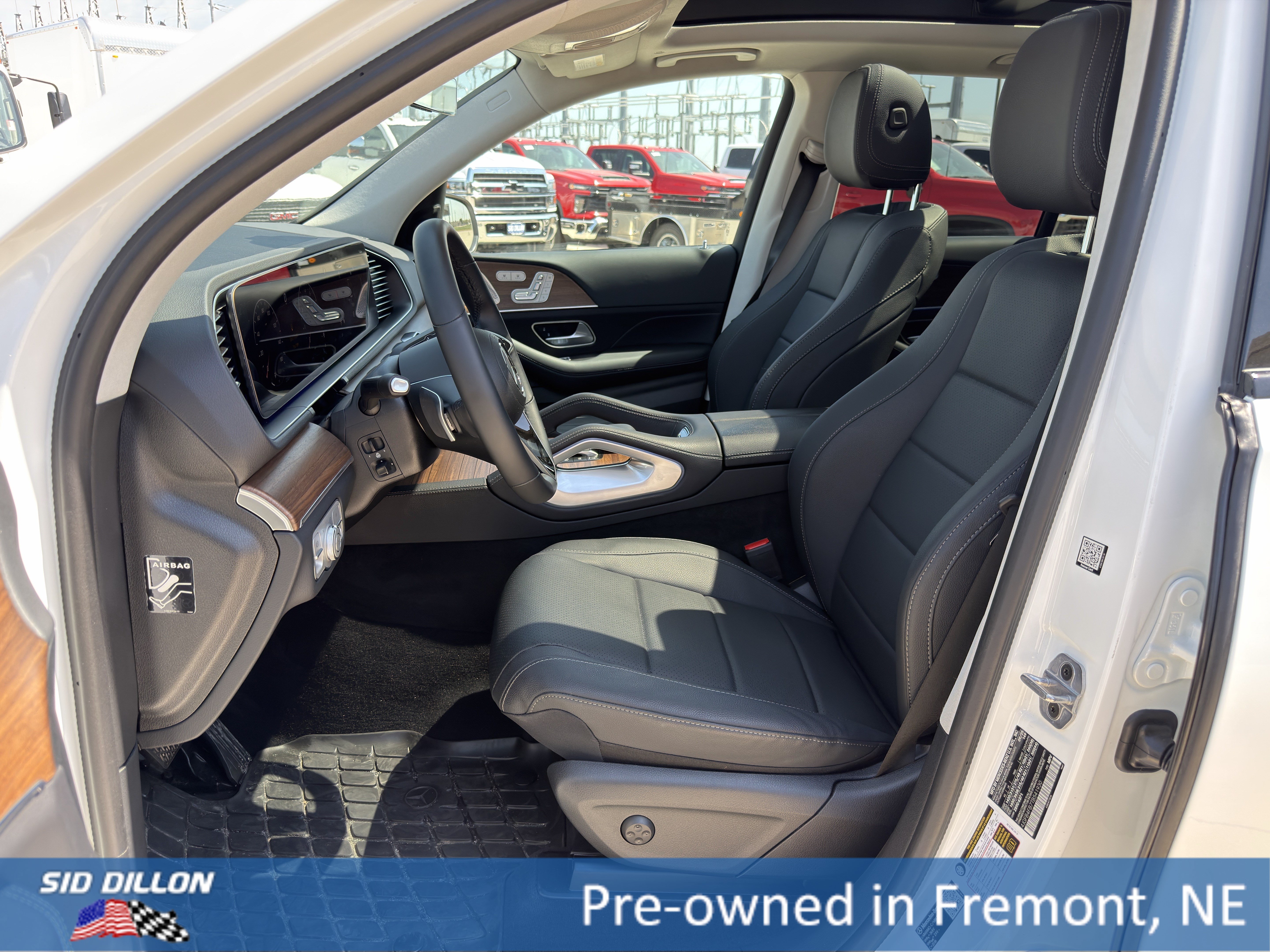 Used 2026 MANUFAKTUR Moonlight White Metallic Mercedes-Benz GLE 350 image 15