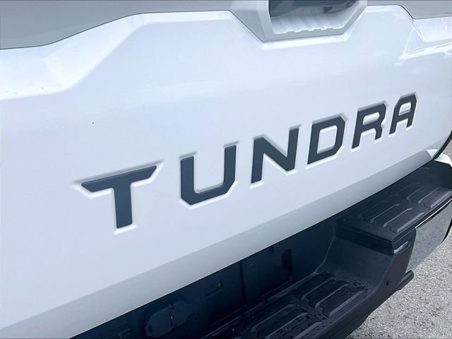 Used 2022 White Toyota SR5 image 8