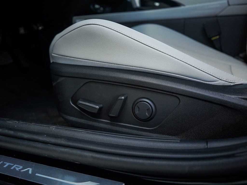 New 2026 Abyss Black Hyundai Limited Sedan FWD image 18