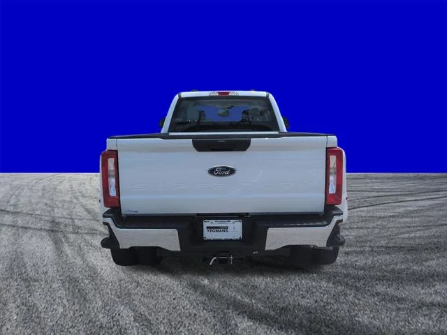 New 2026 Oxford White Ford F-450® XL image 5