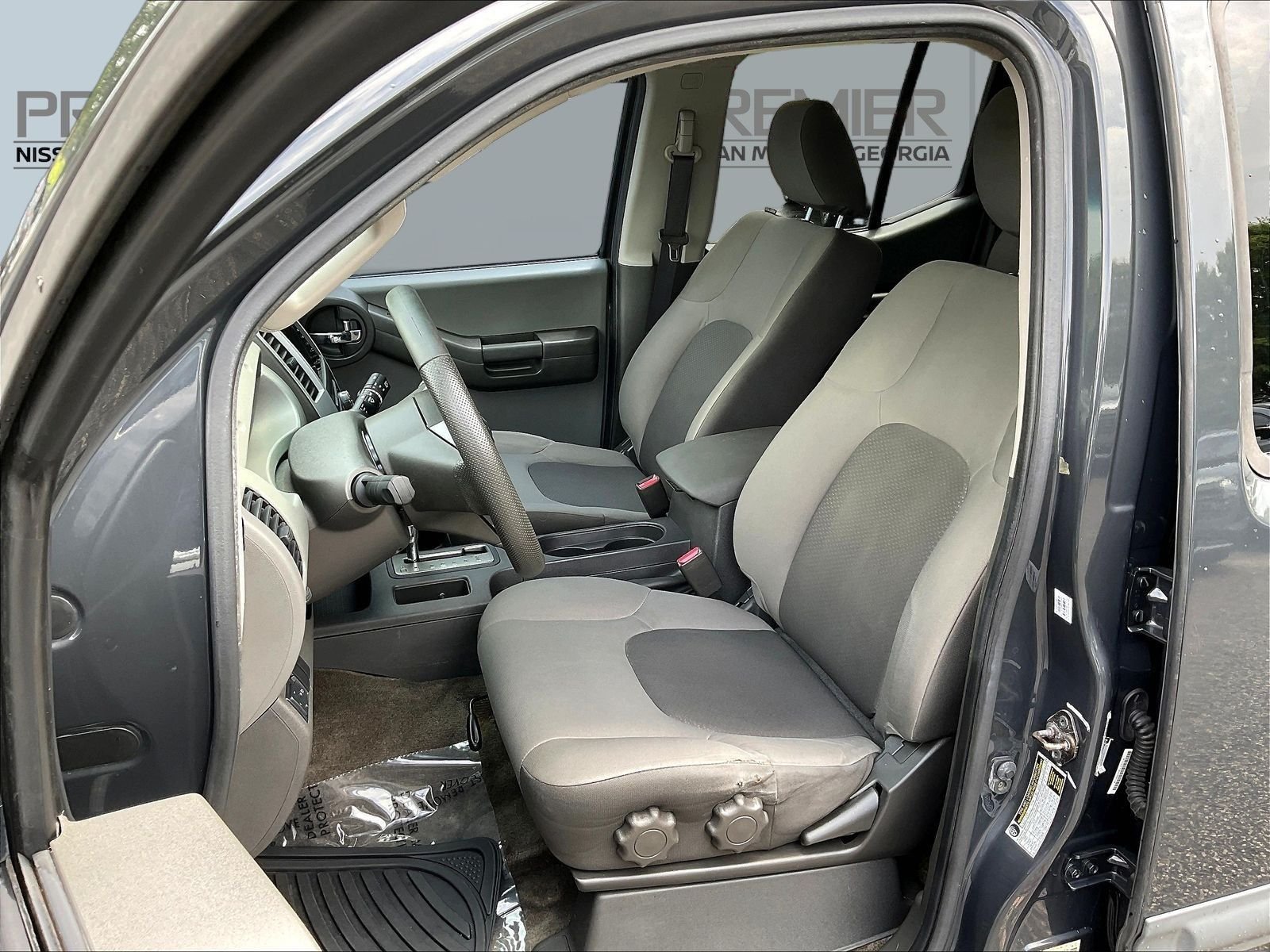 Used 2013 Black Nissan S image 22