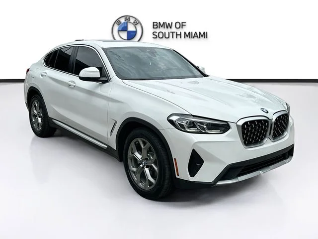 2023 BMW X4 xDrive30i's photo