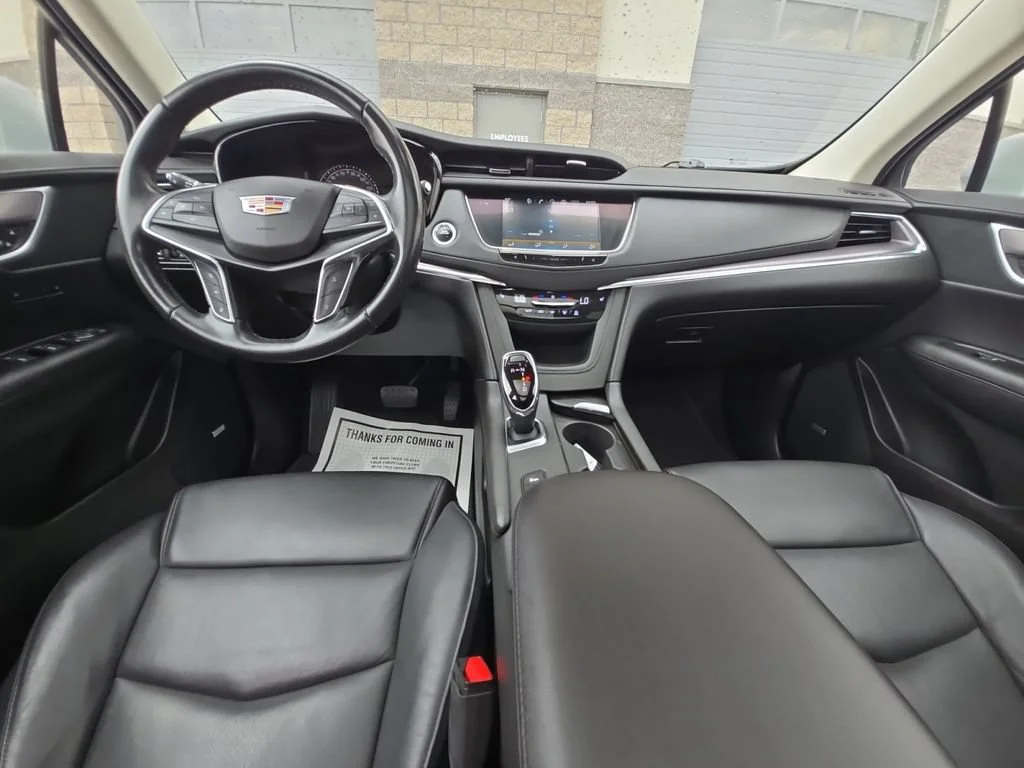 Used 2019 RADIANT SILVER METALLIC Cadillac Luxury AWD image 27