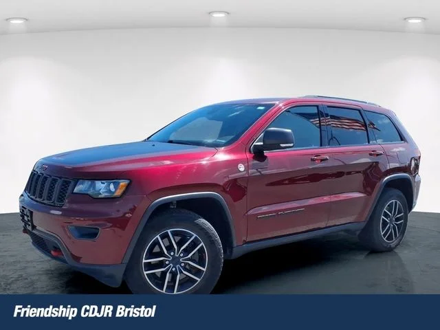 Used 2019 Red Jeep Trailhawk image 1