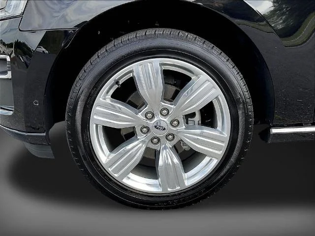 Certified Used 2024 Agate Black Metallic Ford Platinum image 82