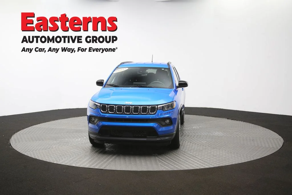 Used 2024 Blue Jeep Latitude image 51