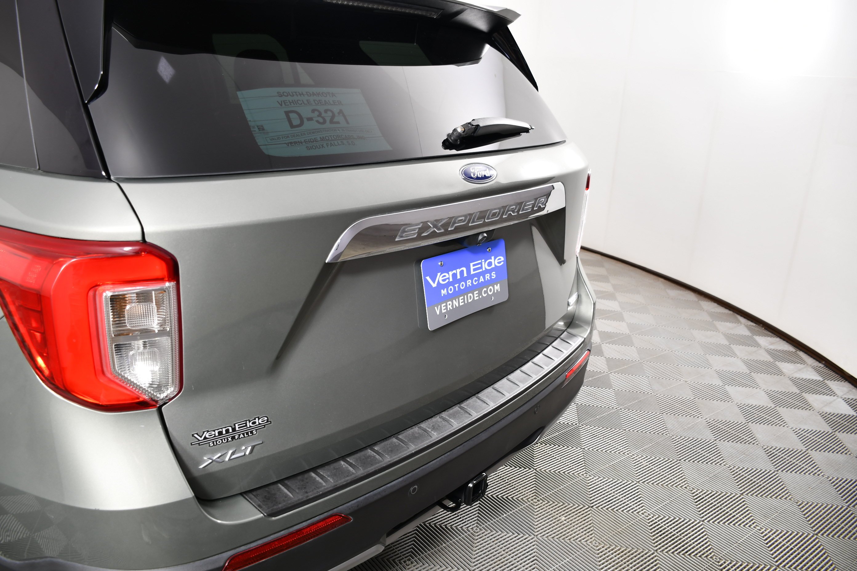 Used 2020 Silver Spruce Metallic Ford XLT image 15