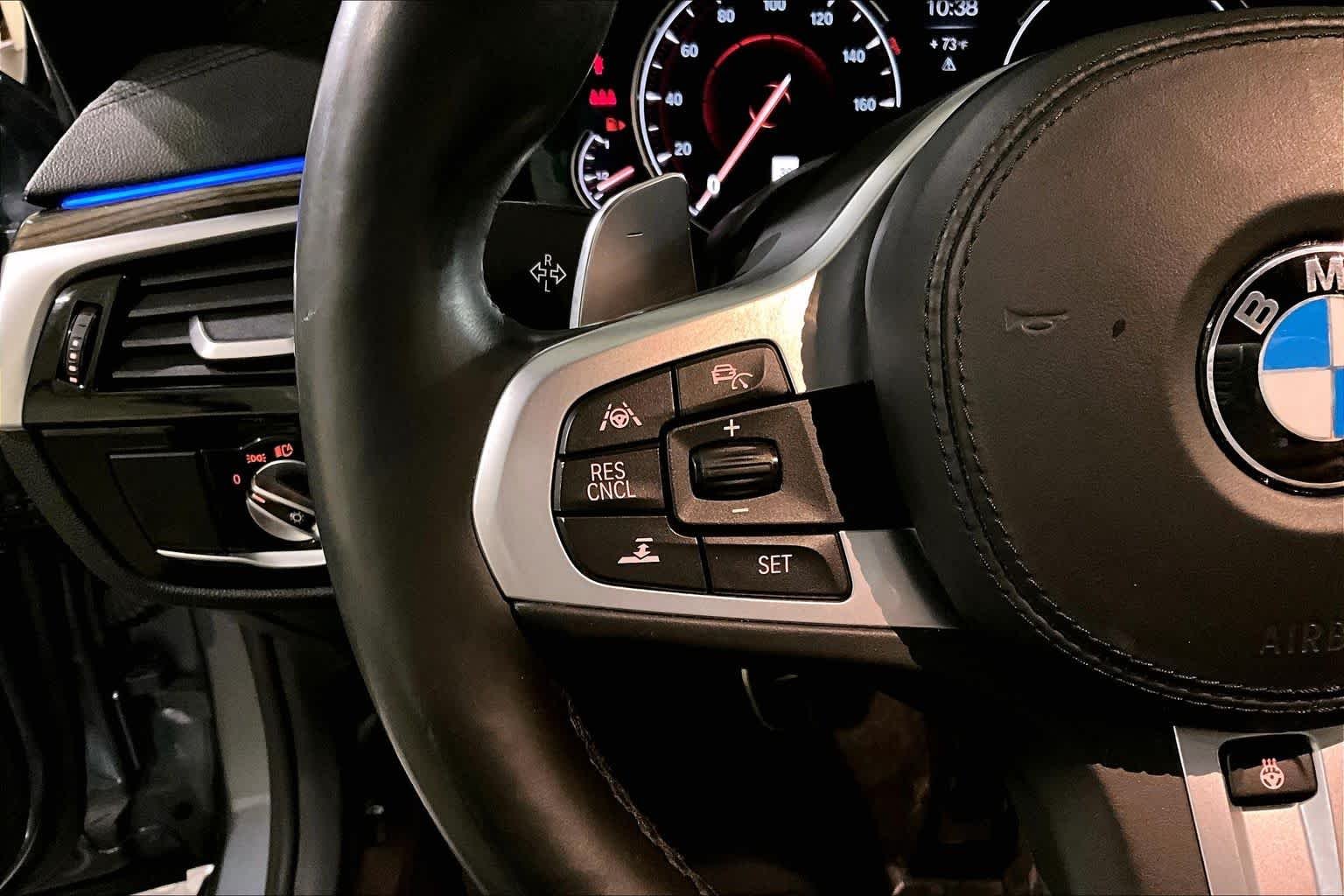 Used 2018 Bluestone Metallic BMW M550i xDrive image 23