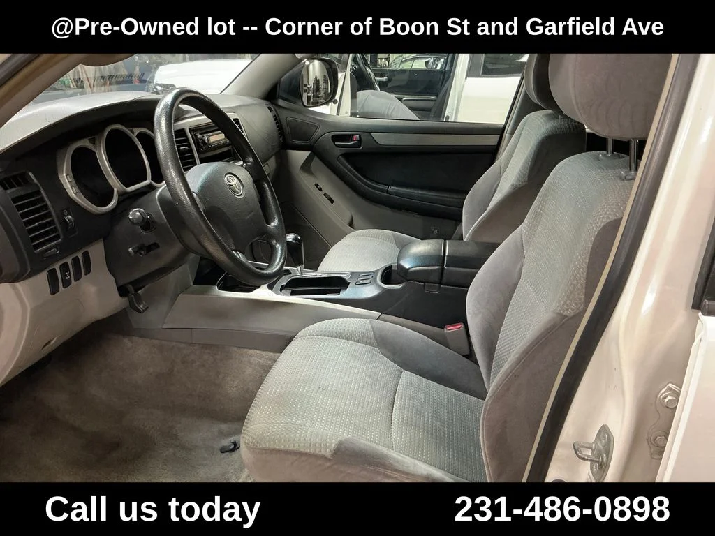 Used 2003  Toyota SR5 image 13