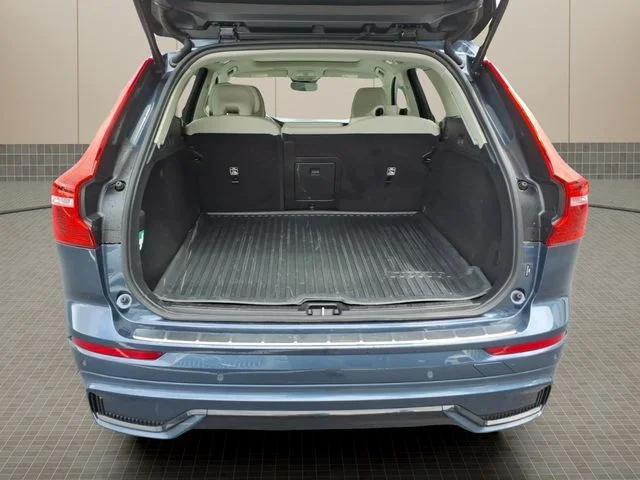 Certified Used 2024 Denim Blue Volvo Core image 11