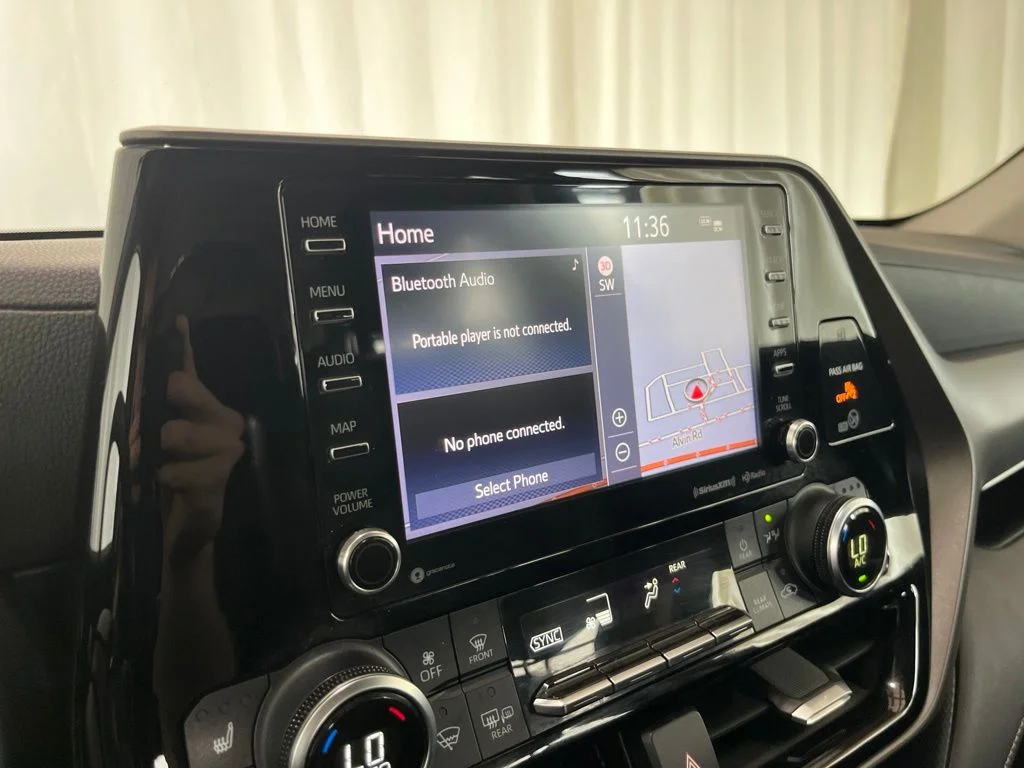 Used 2020 Gray Toyota XLE image 12