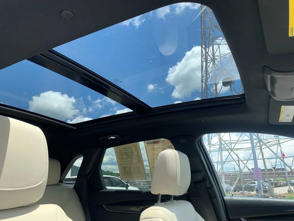Used 2020 Gray Cadillac Sport image 19