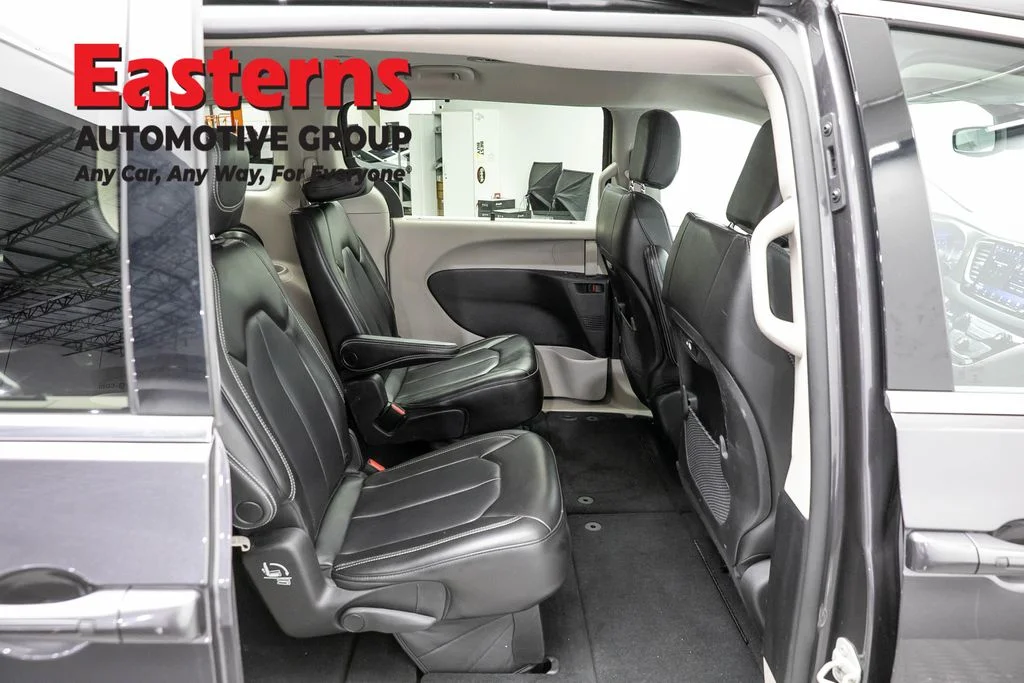 Used 2023 Gray Chrysler Touring L image 24