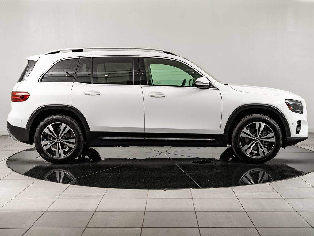 Used 2024 Polar White Mercedes-Benz GLB 250 image 11