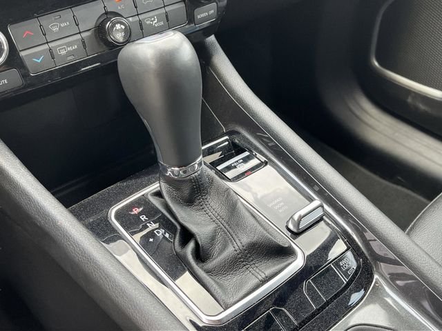 Used 2024 Silver Zynith Metallic Clearcoat Jeep Latitude image 20