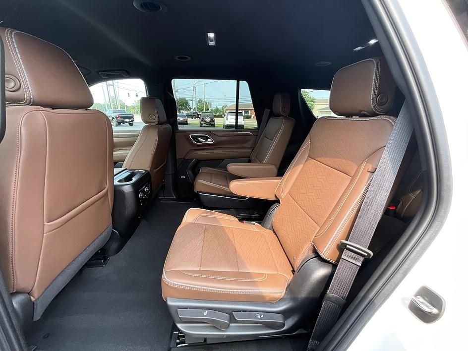 Used 2023 Beige Chevrolet High Country image 28