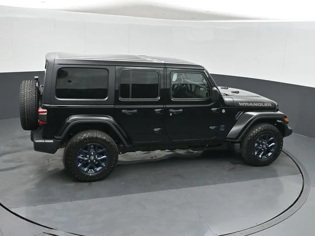 New 2026 Black Clear-Coat Exterior Paint Jeep 85th Anniversary Edition image 31