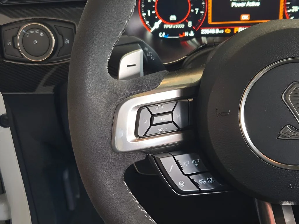 Used 2022 White Ford Shelby GT500 image 21