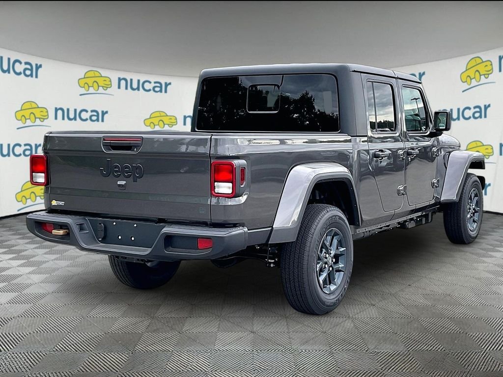 New 2026 Granite Crystal Metallic Clearcoat Jeep 85th Anniversary Edition image 7