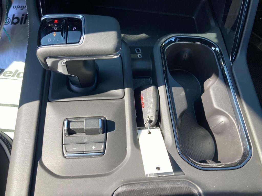 2025 GMC Sierra 1500 AT4X - Photo 23