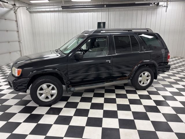 2002 Nissan Pathfinder SE 4X4 4AT's photo