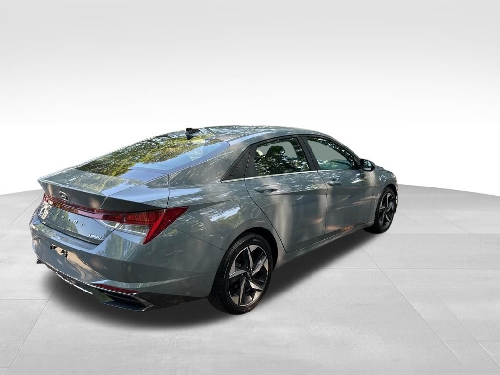 Used 2021 Gray Hyundai Limited image 5