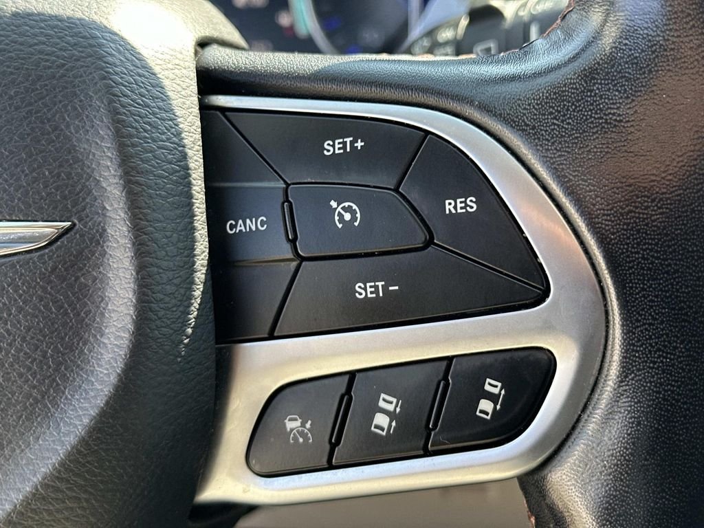 Used 2019 Blue Pearl Chrysler Touring L image 25