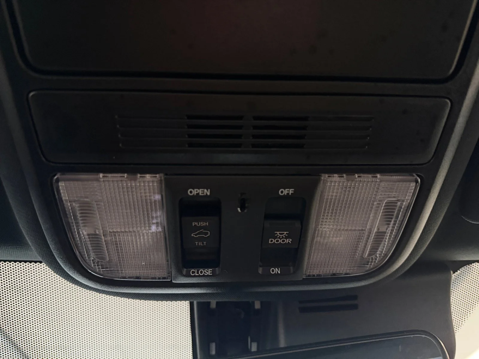Used 2019 Obsidian Blue Pearl Honda EX-L image 26