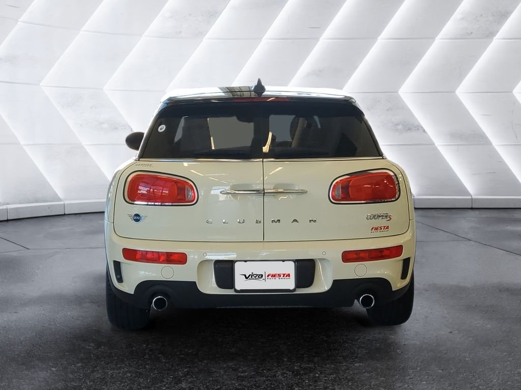 Used 2019 White MINI Classic image 5