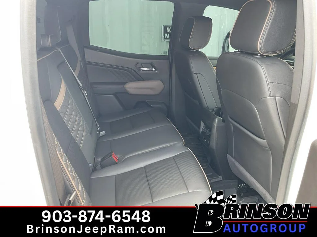Used 2024 Summit White GMC 4WD Denali image 20