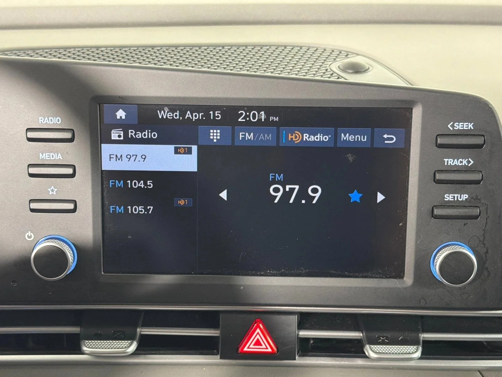 Used 2025 Gray Hyundai SEL Sport image 28
