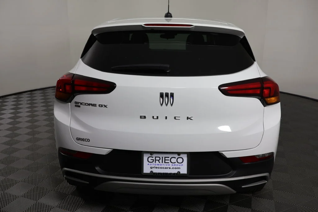 Used 2026 Summit White Buick Preferred image 7