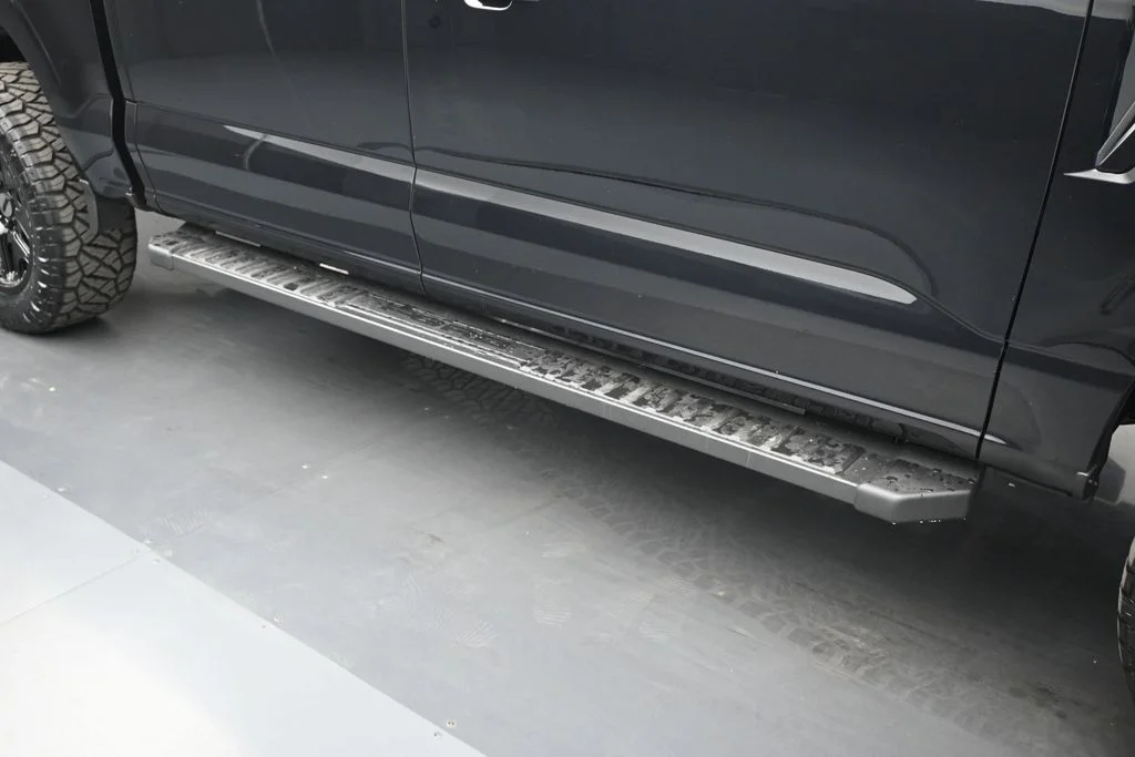 New 2026 Agate Black Metallic Ford XLT image 24