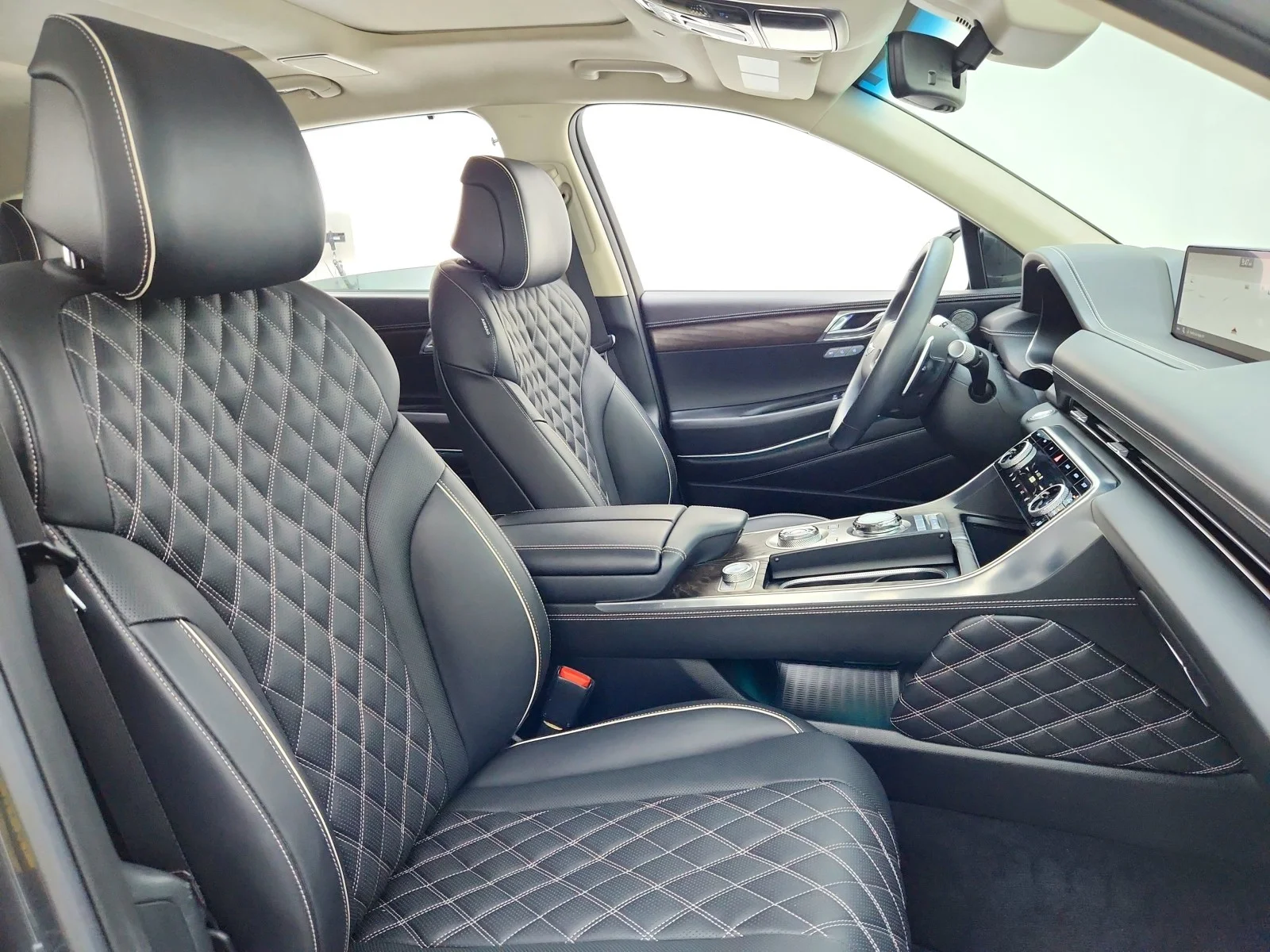 Used 2023 Himalayan Gray Genesis PRESTIGE image 30