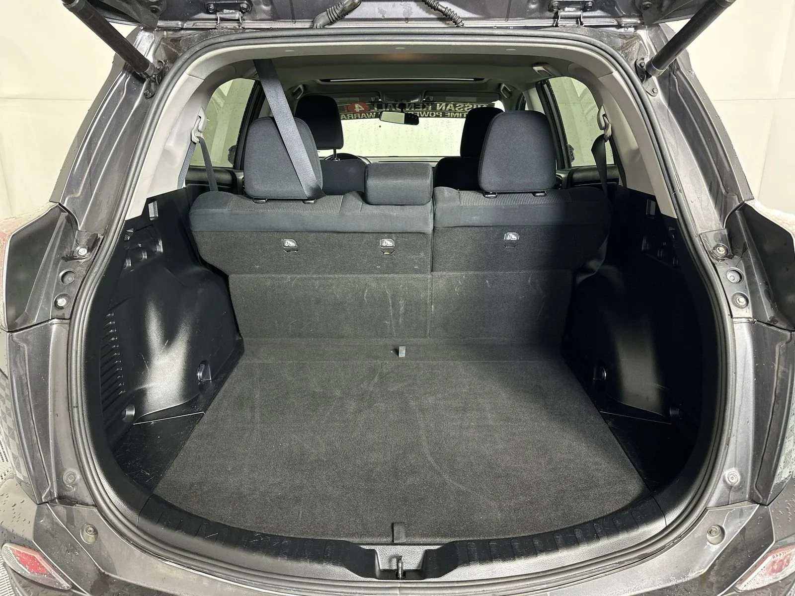 Used 2016 Gray Toyota XLE image 25