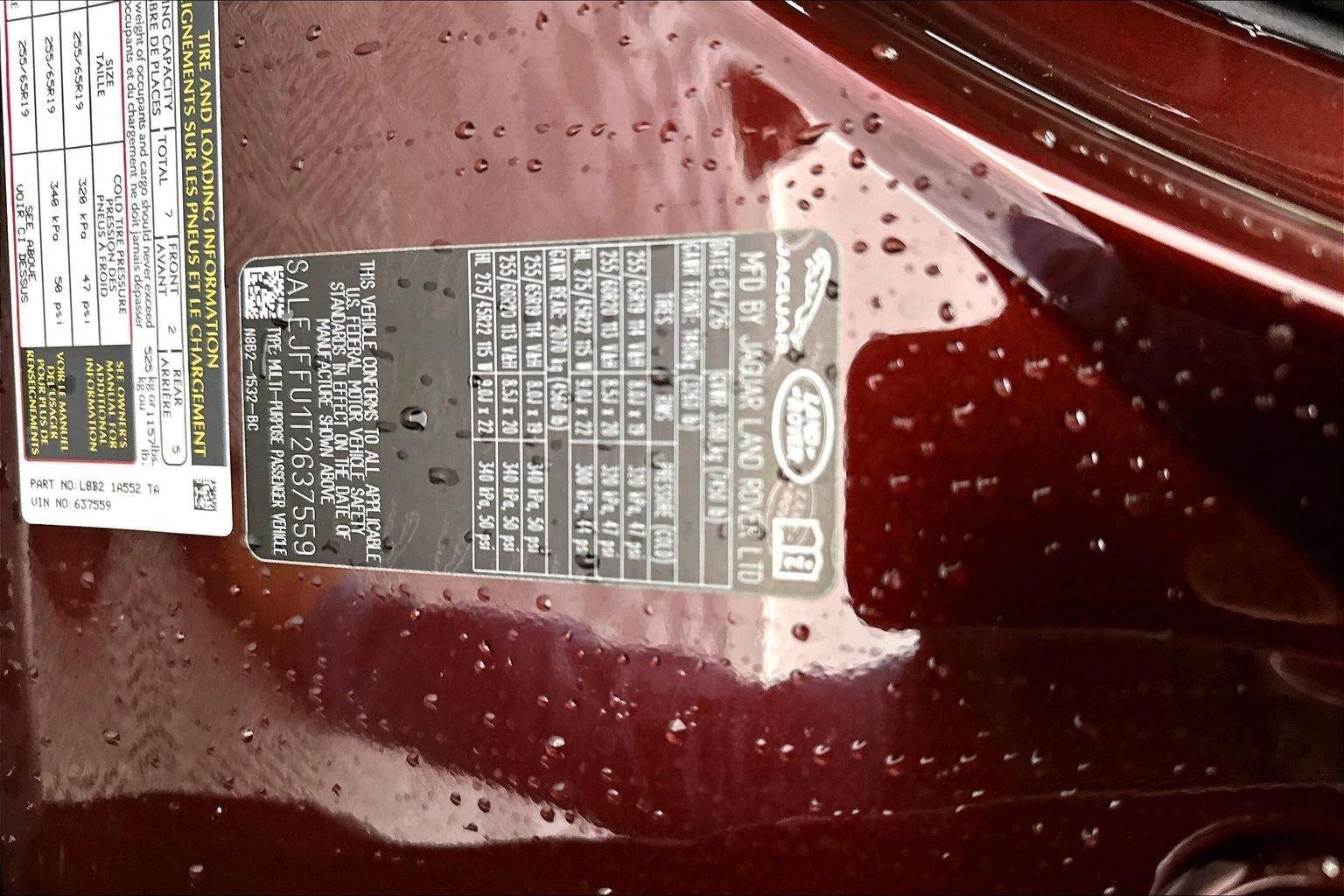 New 2026 Sedona Red Metallic Land Rover S image 21