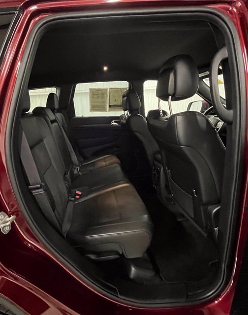 Used 2022 Red Jeep Laredo X image 20